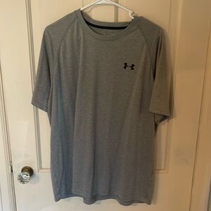 Under armour tshirt